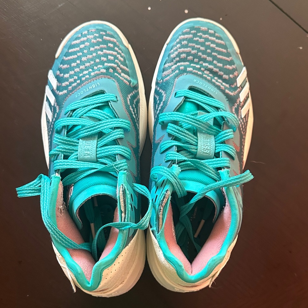 Adidas Women's Turquoise Athletic Shoes
